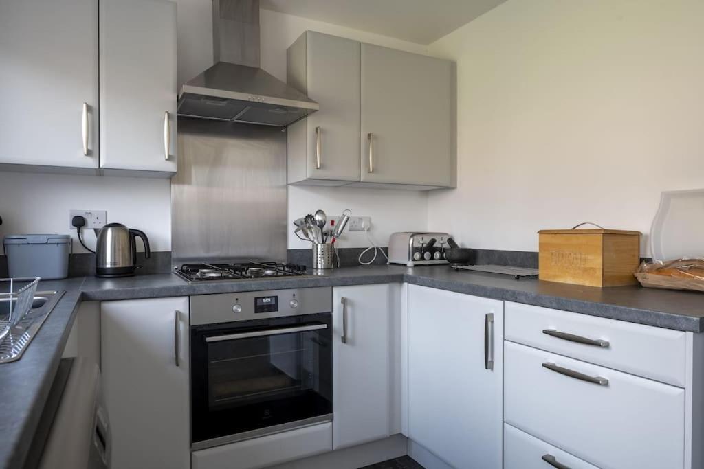 Cosy 3 Bed Near Beaches, Cardiff & Brecon Beacons Coity Esterno foto