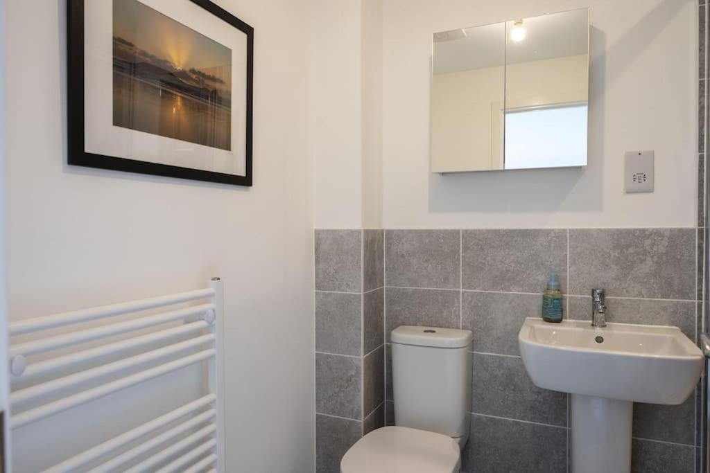 Cosy 3 Bed Near Beaches, Cardiff & Brecon Beacons Coity Esterno foto