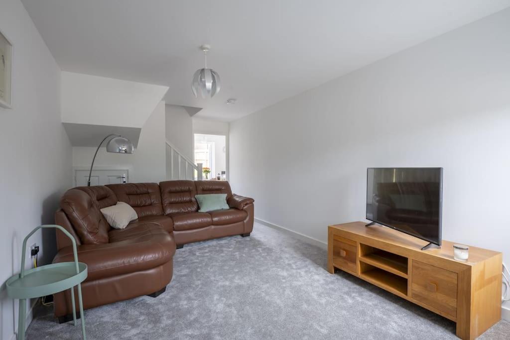 Cosy 3 Bed Near Beaches, Cardiff & Brecon Beacons Coity Esterno foto