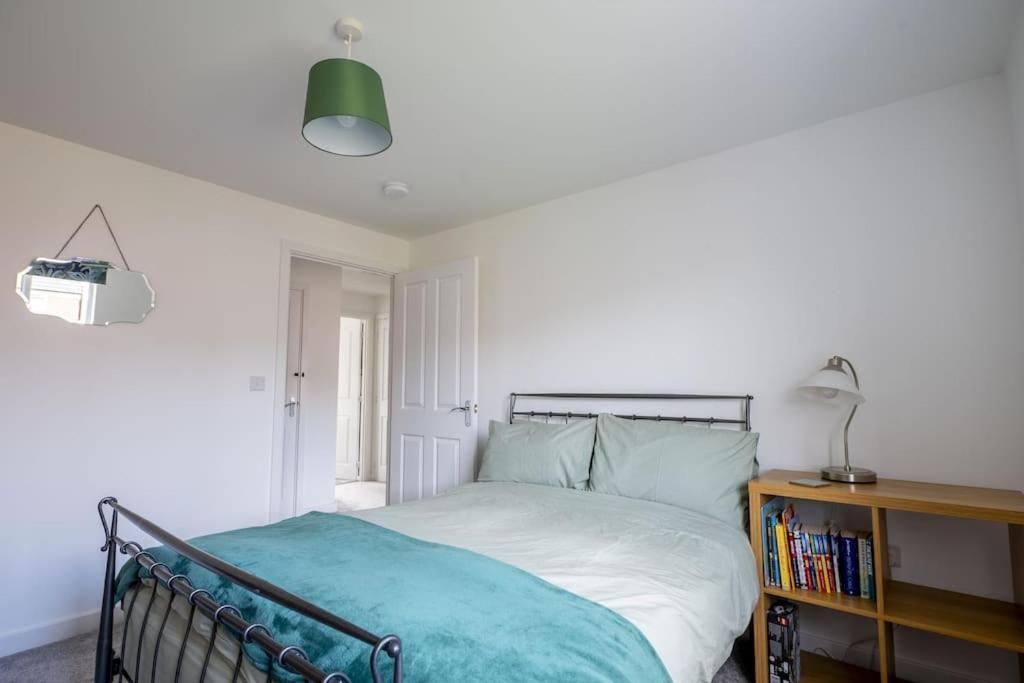 Cosy 3 Bed Near Beaches, Cardiff & Brecon Beacons Coity Esterno foto