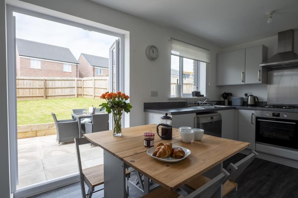 Cosy 3 Bed Near Beaches, Cardiff & Brecon Beacons Coity Esterno foto